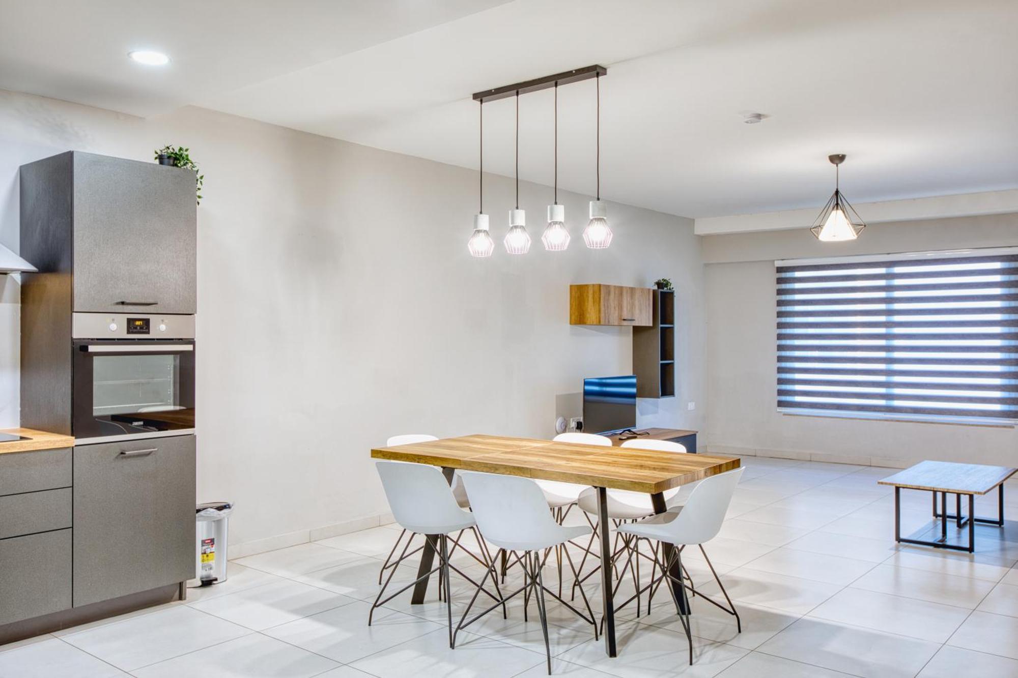 Unique Two Bedroom Apt With Huge Outdoor Area And Close To Entertainment Is-Swieqi Exteriér fotografie